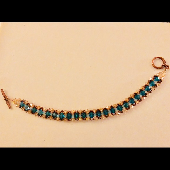 Handmade beaded bracelet. - Picture 2 of 2